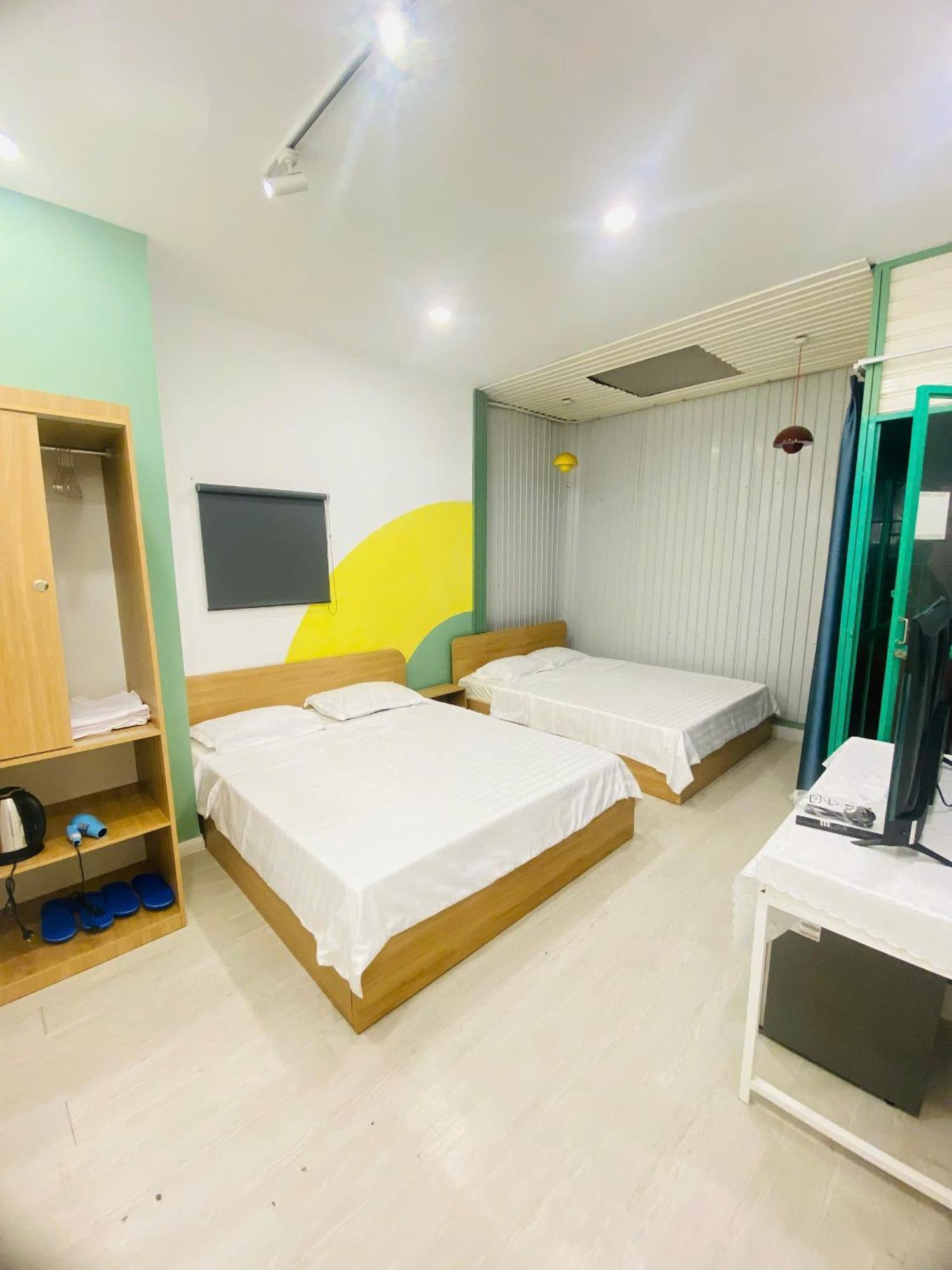 Phòng 4 Người Có Phòng Tắm Riêng